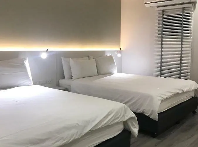 Urban House 3*